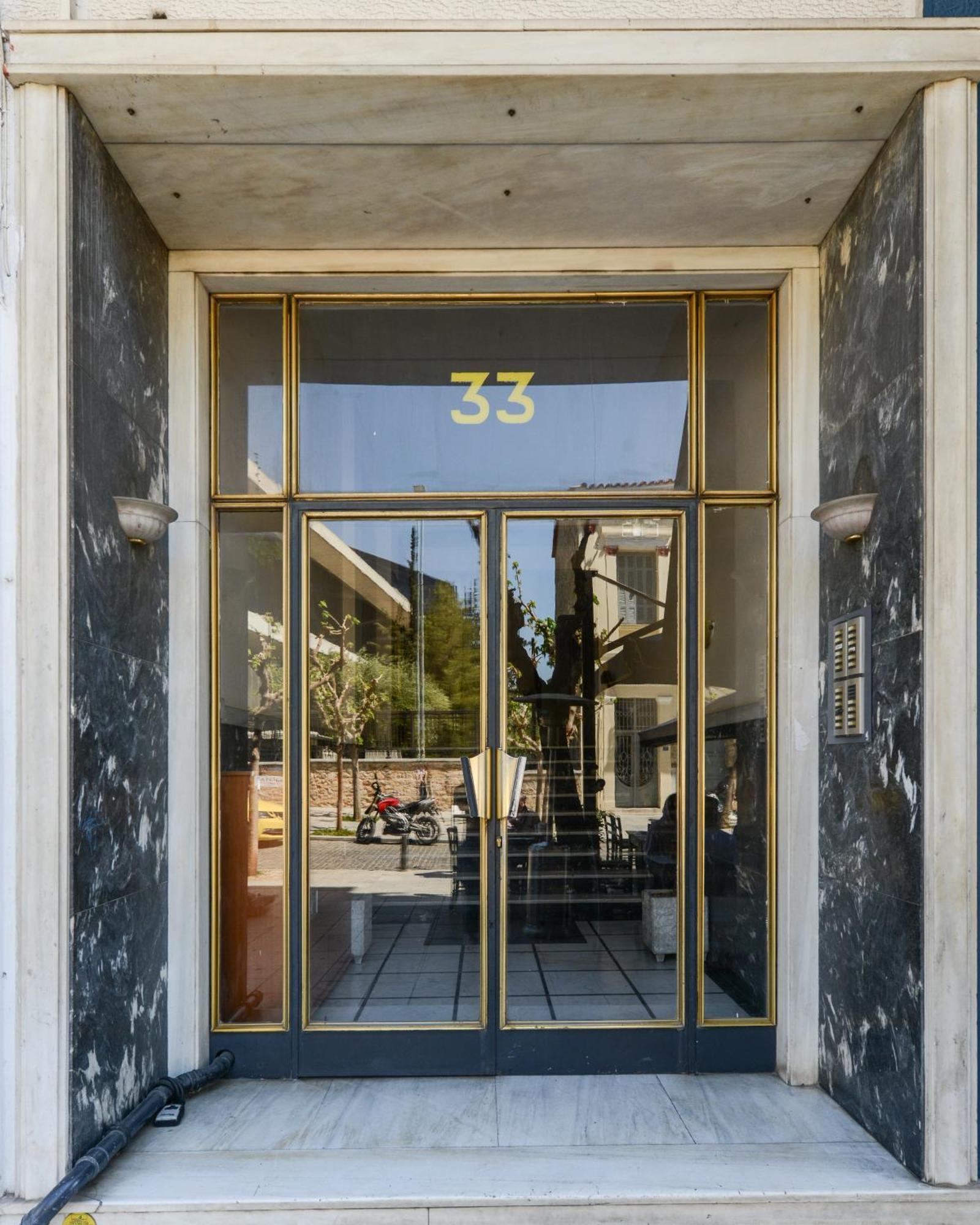 Athenean Classic Apartment At Acropolis Museum & Metro Exteriör bild